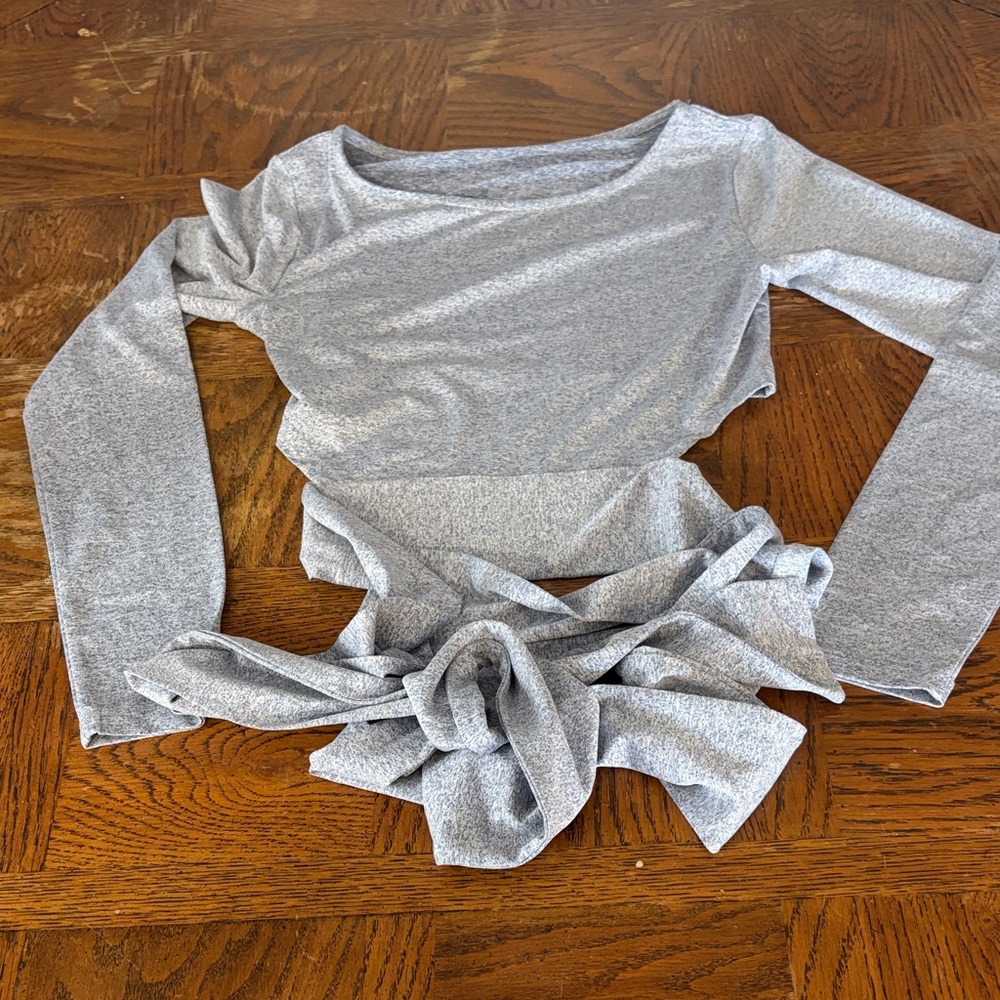 HALARA Gray Long Sleeve Crop Top